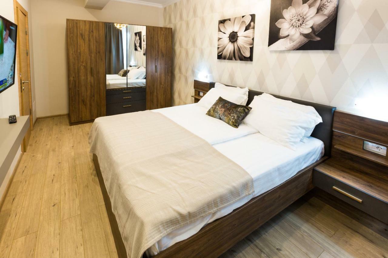 Rose Luxury Apartment Mamaia Exterior foto